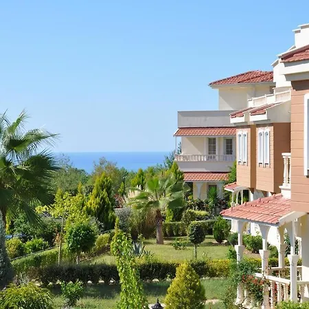 Tenis,basketbol,futbol,havuz Ve Deniz Ozel * Alanya